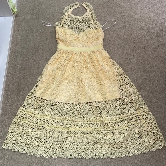 Dress - Picture 4 of 12